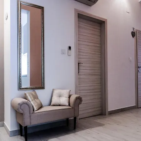 Lägenhet Lara Rose Shared Pool *